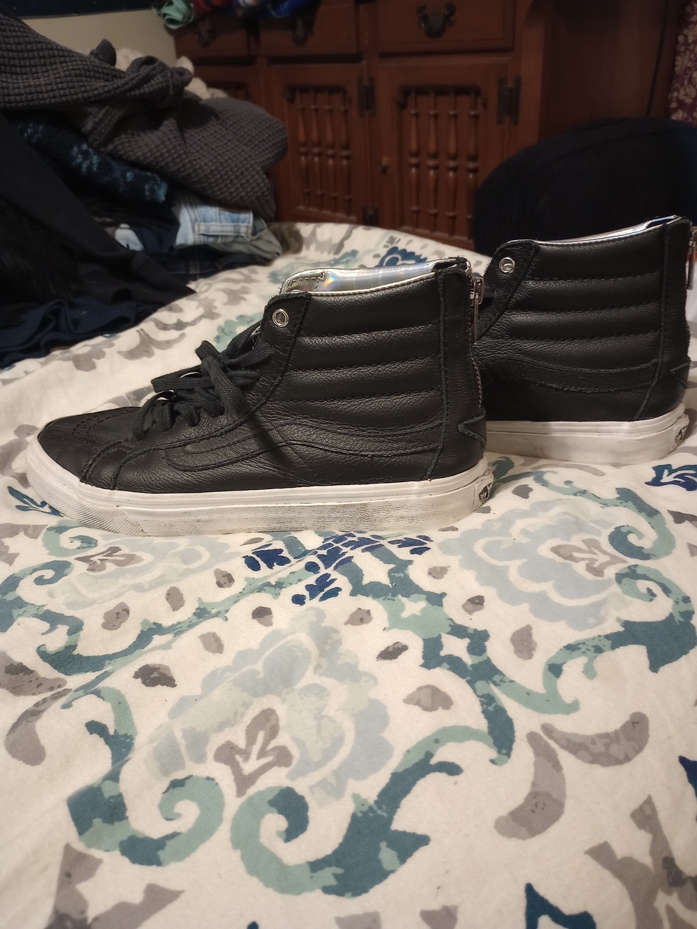 Vans Black High-Top Leather Skate Sneakers